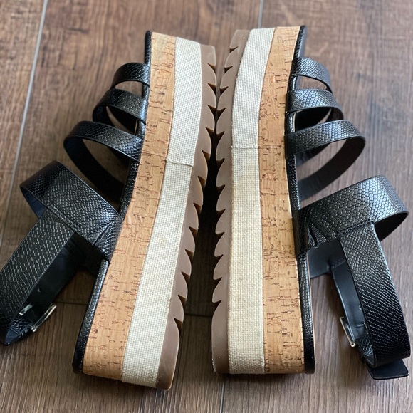 Zara Shoes - ZARA 🦋 Trafaluc Platform Sandals Size 39EU/9US